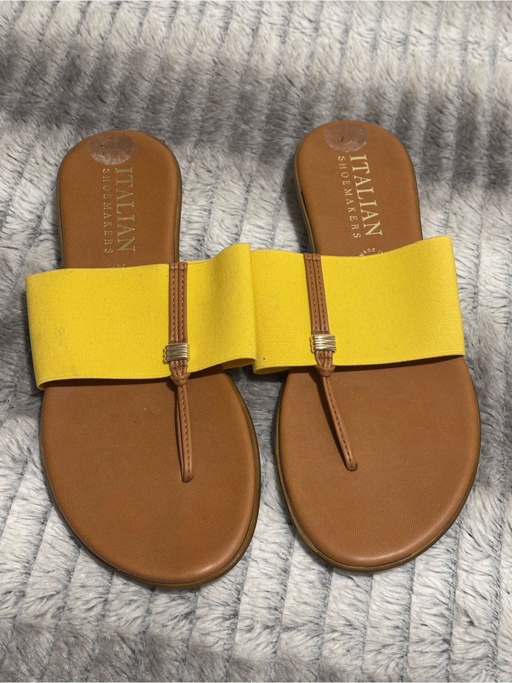 Italian Shoemakers Mattea Sandels
Size 10